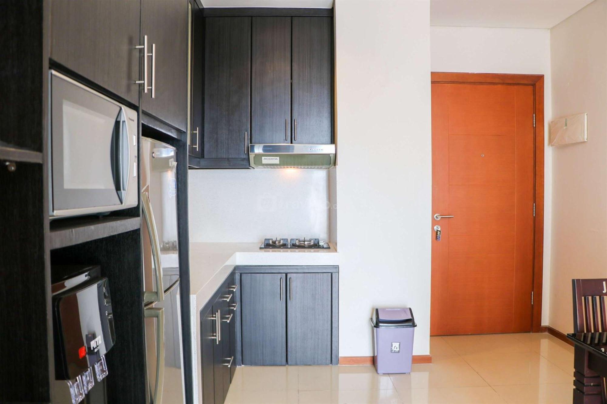 Full Furnished With Comfort Design 2br At Thamrin By Travelio Pangsapuri