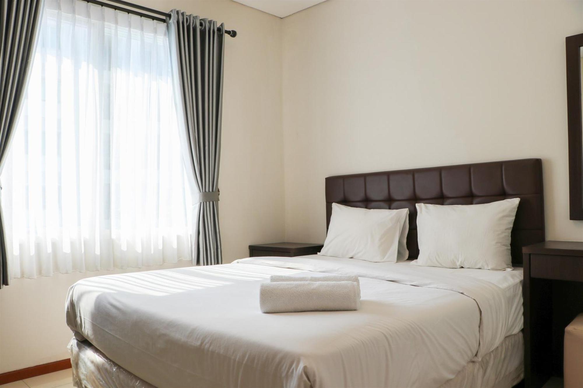 Full Furnished With Comfort Design 2br At Thamrin By Travelio Pangsapuri